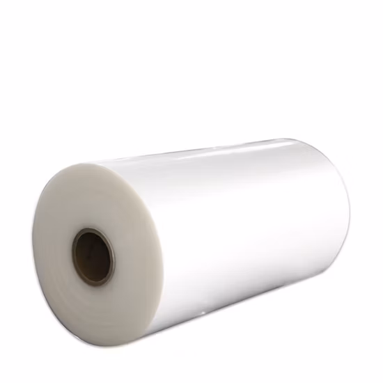 Sac d'emballage thermorétractable à enroulement simple micro-perforé standard réticulé POF rouleau de film à retrait élevé moyen pour l'impression de film d'emballage rétractable en plastique POF